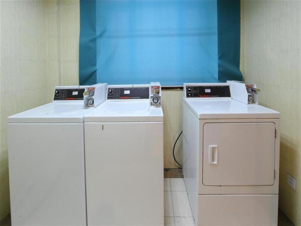 Vx Hotel Shanghai Yixian Road Dabaishu Zewnętrze zdjęcie